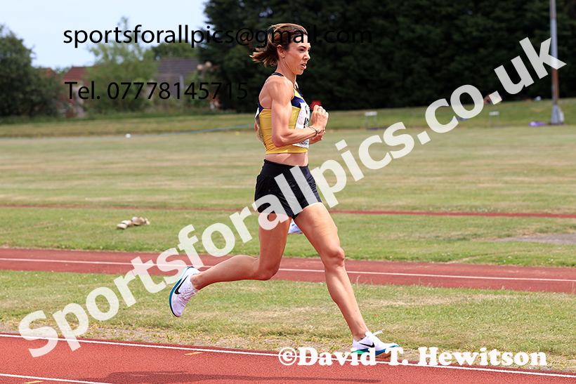1500 metres, 2025 NEMAA Track and Field, Monkton. Photo: David T. Hewitson/Sports for All Pics